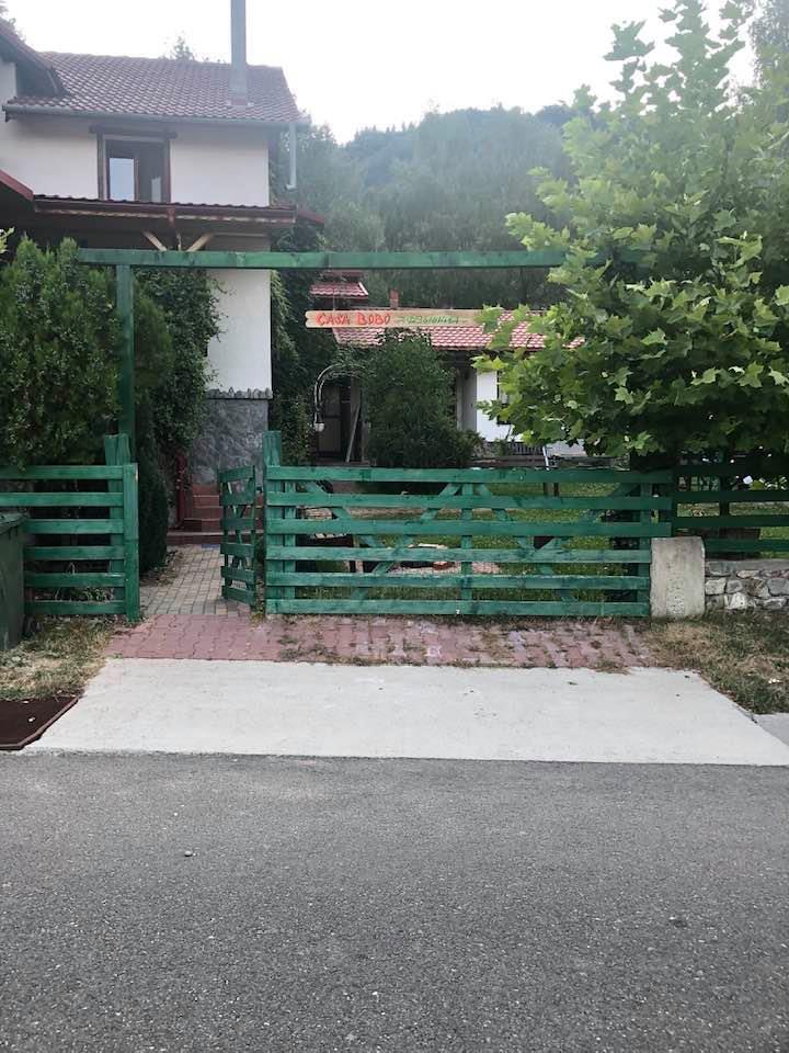 Intrarea in pensiune