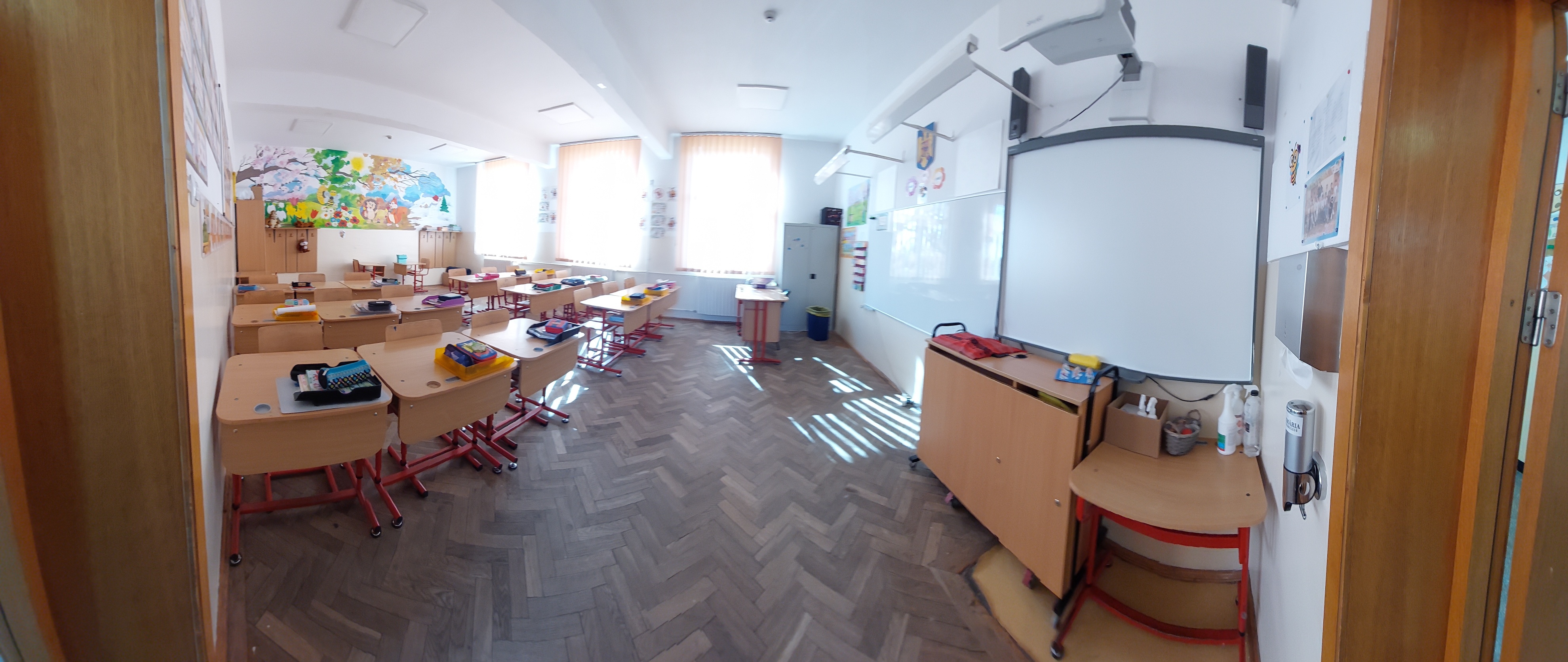 Campus — interior / curte (3)