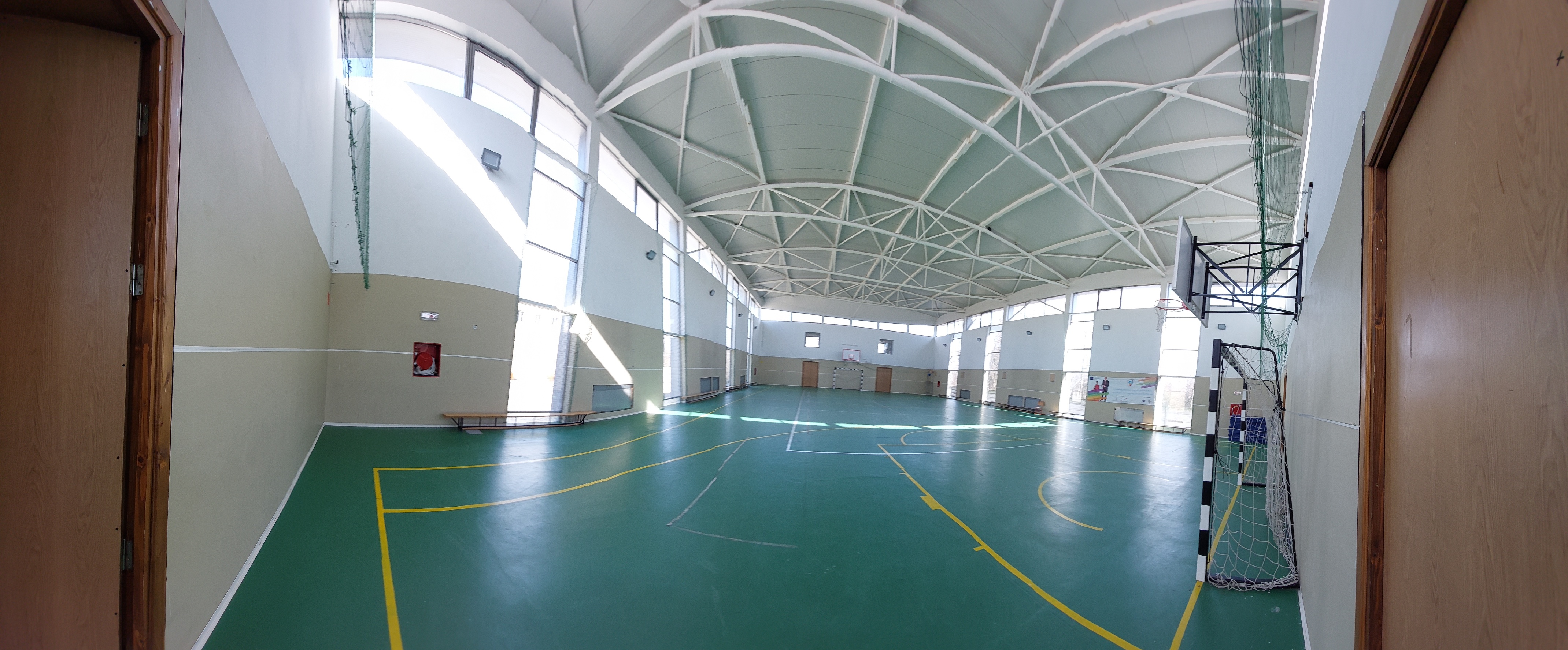 Campus — vedere exterior (2)